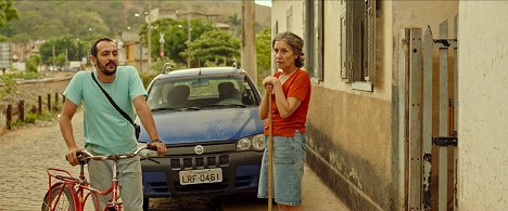 Irandhir Santos, Cássia Kis Magro - Redemoinho - De la película