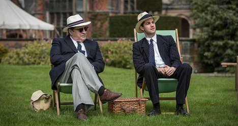 Alfred Molina, Jim Sturgess - Close to the Enemy - Episode 6 - Photos