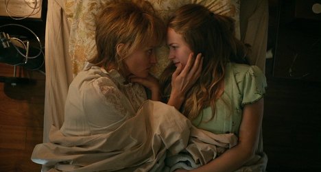 Natascha McElhone, Britt Robertson - Mr. Church - De la película