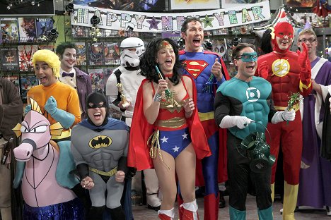 Kunal Nayyar, Simon Helberg, Kaley Cuoco, Brian Thomas Smith, Johnny Galecki, Jim Parsons - The Big Bang Theory - The Justice League Recombination - Photos