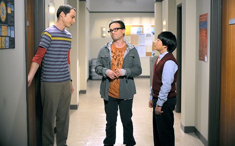 Jim Parsons, Johnny Galecki, Austin Lee - The Big Bang Theory - The Jerusalem Duality - Van film
