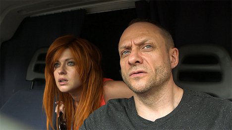 Антонина Комиссарова, Eduard Flyorov - Agentstvo skrytych kamer - De la película