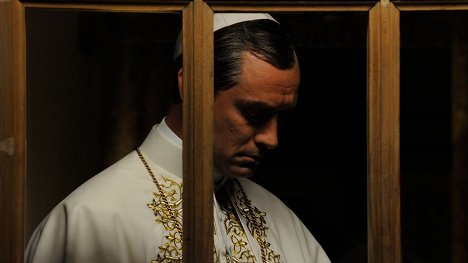 Jude Law - The Young Pope - piru vai pyhimys - Episode 7 - Kuvat elokuvasta