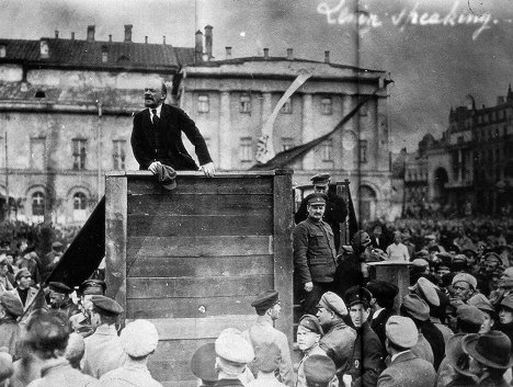 Vladimir Iljič Lenin, Lev Davidovič Trockij