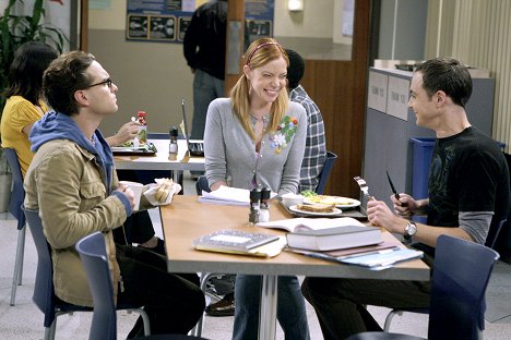 Johnny Galecki, Riki Lindhome, Jim Parsons - The Big Bang Theory - Das Cooper-Nowitzki Theorem - Filmfotos