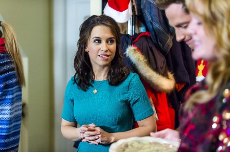 Lacey Chabert - Family for Christmas - Z filmu