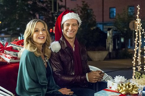 Julie Benz, David Sutcliffe - Charming Christmas - Filmfotos