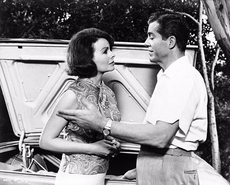 Jeanne Crain, Dana Andrews - Hot Rods to Hell - Photos