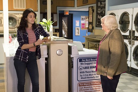 Emmy Rossum, June Squibb - Shameless - Ride or Die - Photos