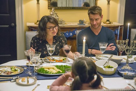 Justin Hartley - This Is Us - Last Christmas - Photos