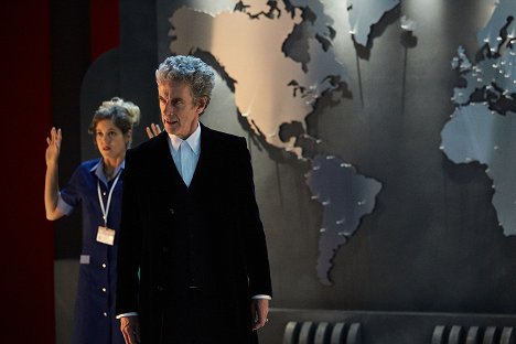 Charity Wakefield, Peter Capaldi - Doctor Who - The Return of Doctor Mysterio - Kuvat elokuvasta