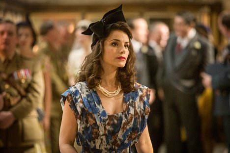 Charlotte Riley - Close to the Enemy - Episode 7 - Filmfotos