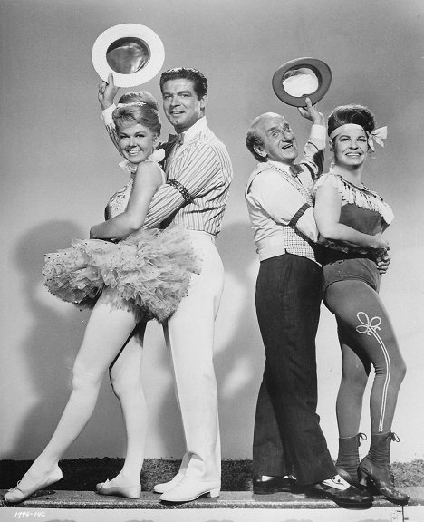Doris Day, Stephen Boyd, Jimmy Durante, Martha Raye - Spiel mit mir - Werbefoto
