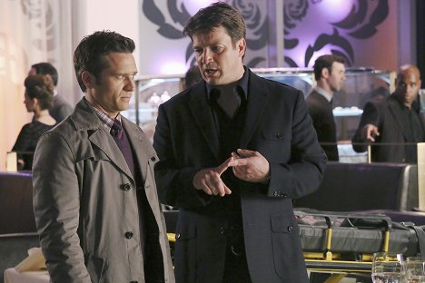 Seamus Dever, Nathan Fillion - Castle - The Squab and the Quail - Photos