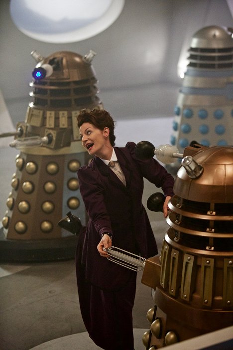Michelle Gomez - Doctor Who - The Witch's Familiar - Photos