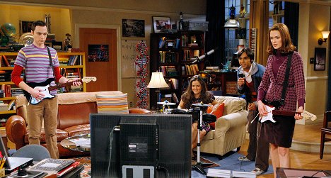 Jim Parsons, Danica McKellar, Kunal Nayyar, Jen Drohan - The Big Bang Theory - The Psychic Vortex - Photos