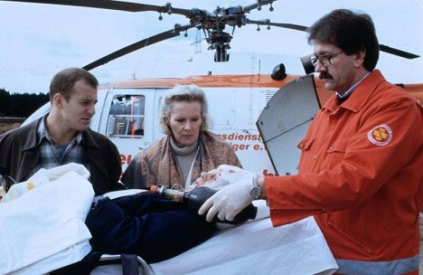 Heino Ferch, Rosel Zech, Anna Utzerath - Das Baby der schwangeren Toten - Z filmu