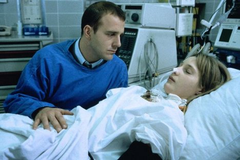 Heino Ferch, Anna Utzerath - Das Baby der schwangeren Toten - Van film