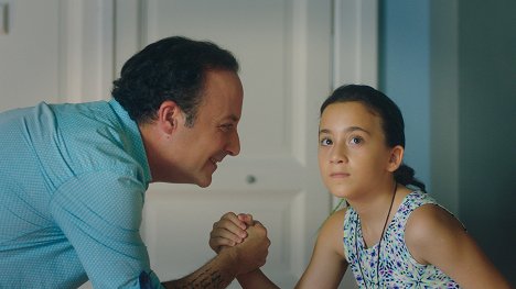 Tolga Çevik, Tuna Çevik - Sen Benim Herşeyimsin - De la película