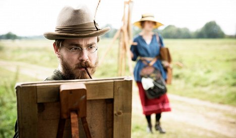 Albrecht Schuch, Carla Juri - Paula - Photos