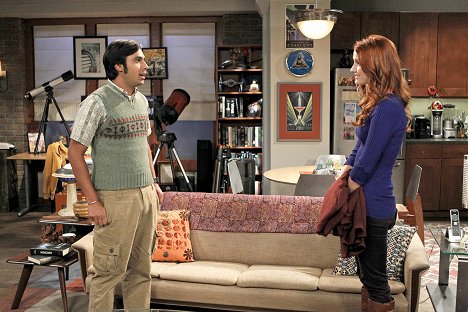 Kunal Nayyar, Laura Spencer - The Big Bang Theory - The Gorilla Dissolution - Photos
