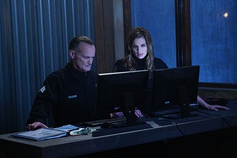 Michael Bowen, Stana Katic - Castle - Fidelis Ad Mortem - Do filme