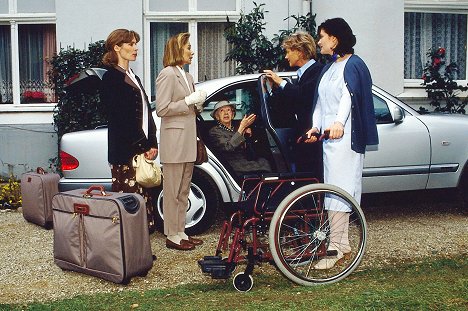 Jeannette Arndt, Monika Peitsch, Inge Meysel, Antje Hagen - Guppies zum Tee - Photos