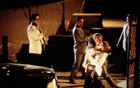 John Turturro, Joe Pesci - Catchfire - Filmfotos