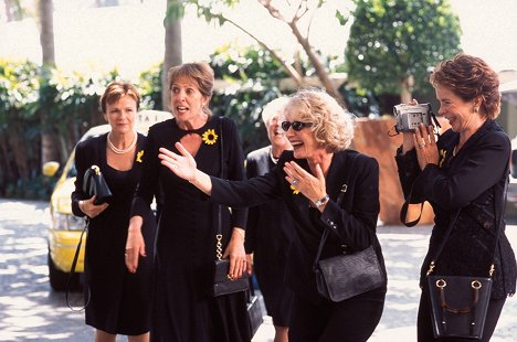 Julie Walters, Penelope Wilton, Helen Mirren, Celia Imrie - Las chicas del calendario - De la película