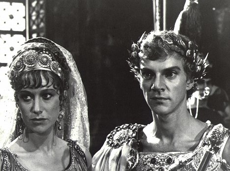 Helen Mirren, Malcolm McDowell - Caligula - Film