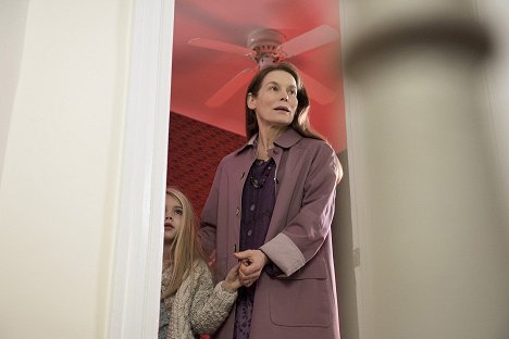 Alice Krige - The OA - Chapter 2: New Colossus - Photos