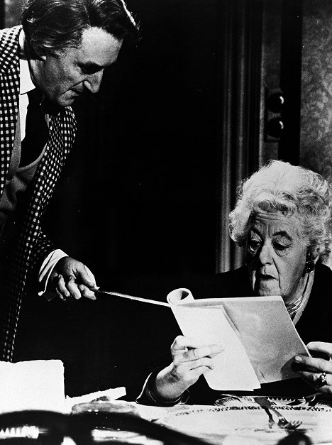 Ron Moody, Margaret Rutherford - Murder Most Foul - Do filme