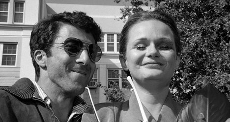 Dustin Hoffman, Valerie Perrine - Lenny - Photos