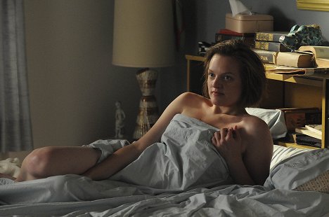 Elisabeth Moss - Mad Men - Chinese Wall - Photos