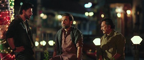 Shahrukh Khan, Pankaj Tripathi, Mukesh Tiwari - Dilwale - Filmfotos