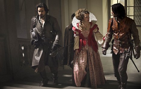 Santiago Cabrera - Die Musketiere - Mörder im Palast - Filmfotos