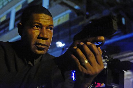 Dennis Haysbert - Incorporated - Sweating the Assets - Photos