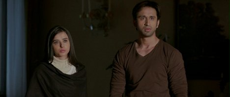 Suzanna Mukherjee, Hargun Grover - Raaz Reboot - Van film