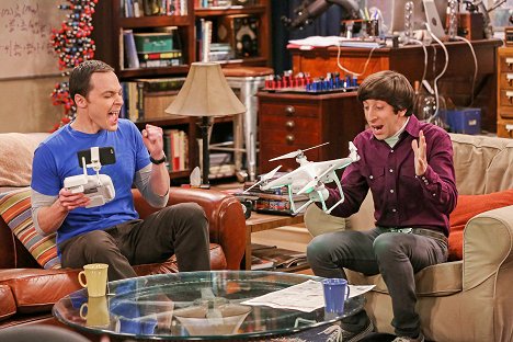 Jim Parsons, Simon Helberg - The Big Bang Theory - The Graduation Transmission - Photos
