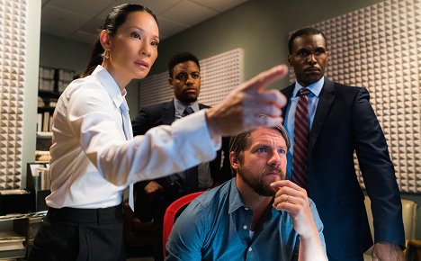 Lucy Liu, Jon Michael Hill, Zachary Knighton, Curtiss Cook - Elementary - Render, and Then Seize Her - Photos