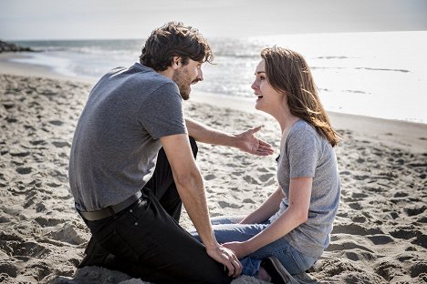 Juan Diego Botto, Michelle Dockery - Good Behavior - For You I'd Go with Strawberry - Film