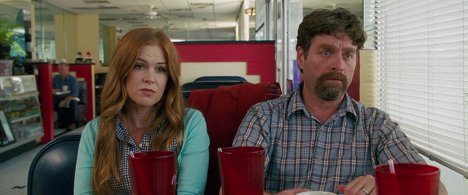 Isla Fisher, Zach Galifianakis - Keeping Up with the Joneses - Photos