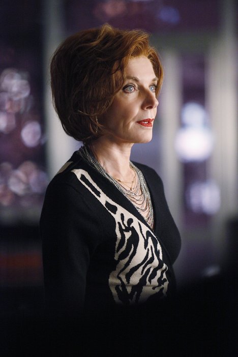 Susan Sullivan - Castle - A Rose for Everafter - Photos