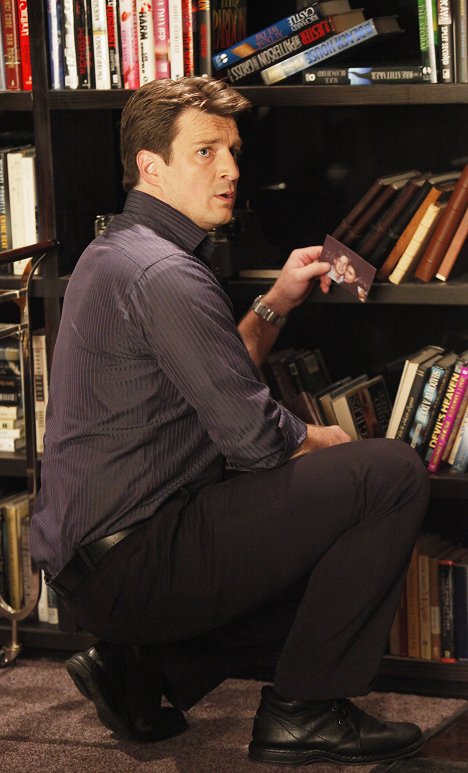 Nathan Fillion - Castle - A Rose for Everafter - Photos