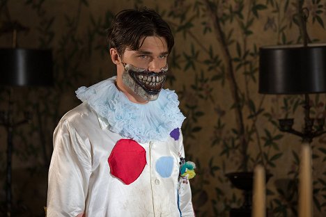 Finn Wittrock - American Horror Story - Edward Mordrake, část druhá - Z filmu