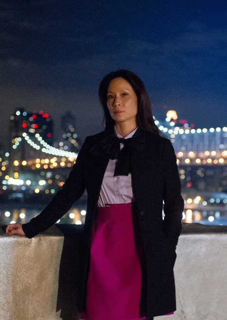 Lucy Liu - Elementary - A Controlled Descent - Photos