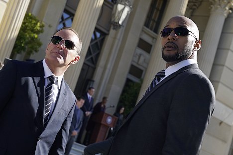 Clark Gregg, Henry Simmons - Agents of S.H.I.E.L.D. - The Patriot - Photos