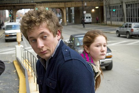 Jeremy Allen White, Emma Kenney - Shameless - Civil Wrongs - Photos