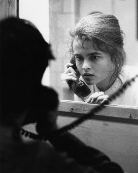 Helena Bonham Carter - Fatal Deception: Mrs. Lee Harvey Oswald - Z filmu