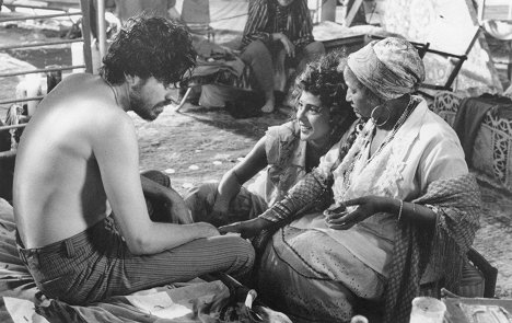 Alfred Molina, Marisa Tomei, Celia Cruz - Cuando salí de Cuba - De la película